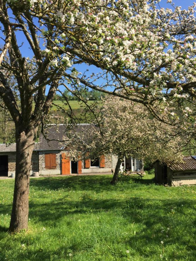 La Petite Maison O Bord De L'Eau Bernieres-le-Patry Экстерьер фото